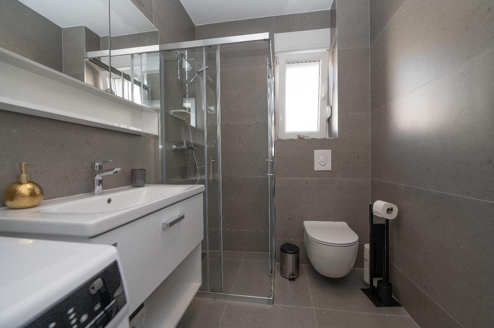 Apartment Filou Макарска Экстерьер фото